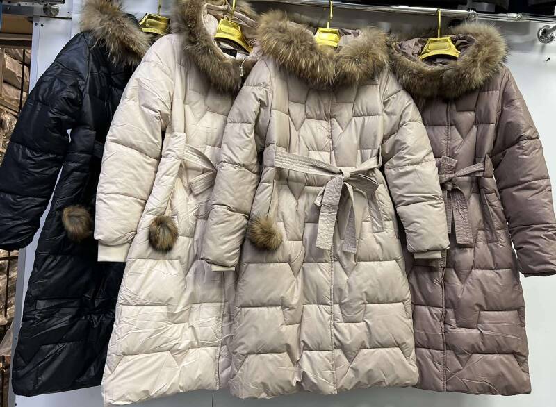 Kurtki damskie zimowe Roz M-3XL, 1 Kolor Paczka 5 szt